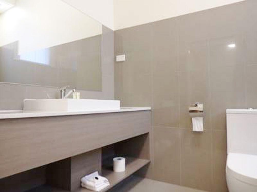 Naughtons Hotel Мельбурн Экстерьер фото